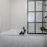 2 Bedroom Centre 85 Smart Tv Location Апартаменты *