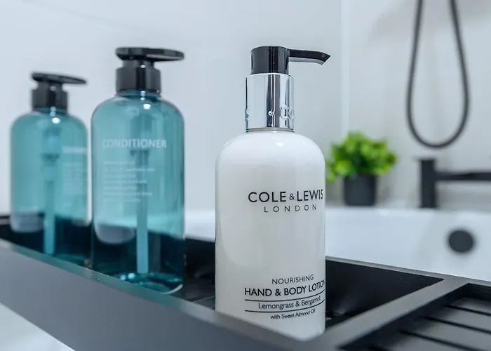 公寓 2 Bedroom Centre 85 Smart Tv Location 布雷得佛