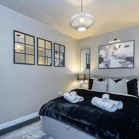 2 Bedroom Centre 85 Smart Tv Location * בראדפורד